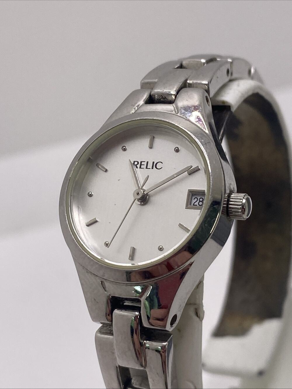 Vintage Womens Fossil Silver Tone Watch Works New Battery
